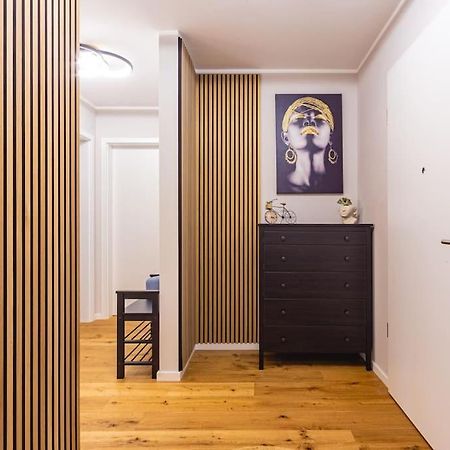 A&V Apartments Wunderschoene Penthouse Wohnung Moers Dış mekan fotoğraf