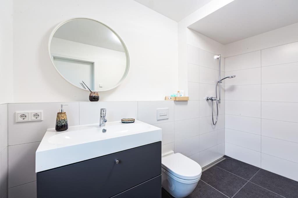A&V Apartments Wunderschoene Penthouse Wohnung Moers Dış mekan fotoğraf
