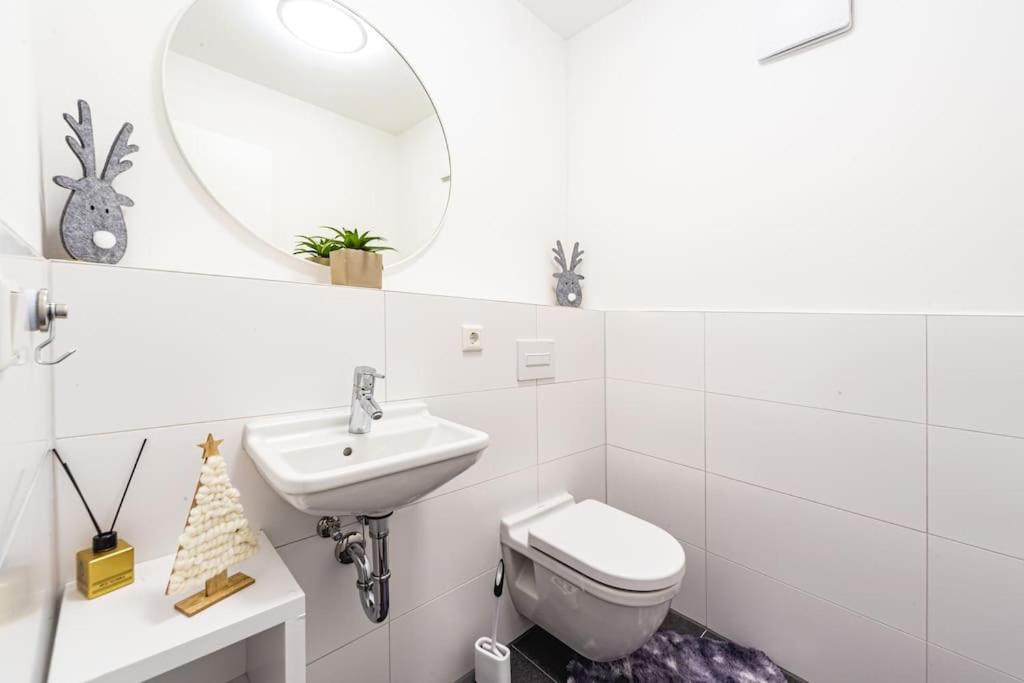 A&V Apartments Wunderschoene Penthouse Wohnung Moers Dış mekan fotoğraf