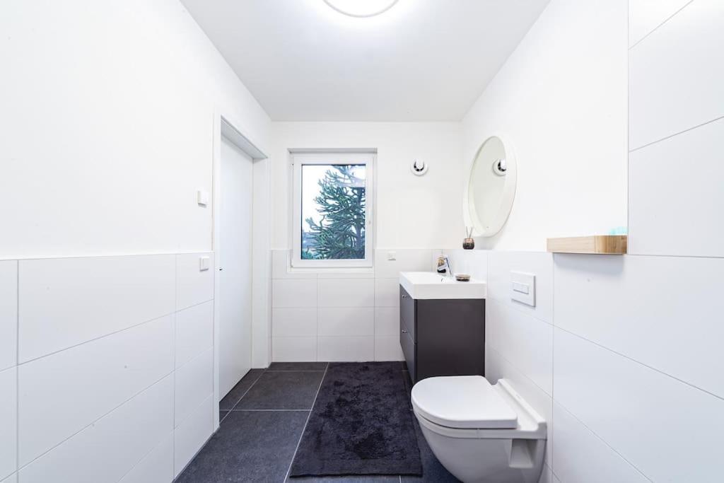 A&V Apartments Wunderschoene Penthouse Wohnung Moers Dış mekan fotoğraf